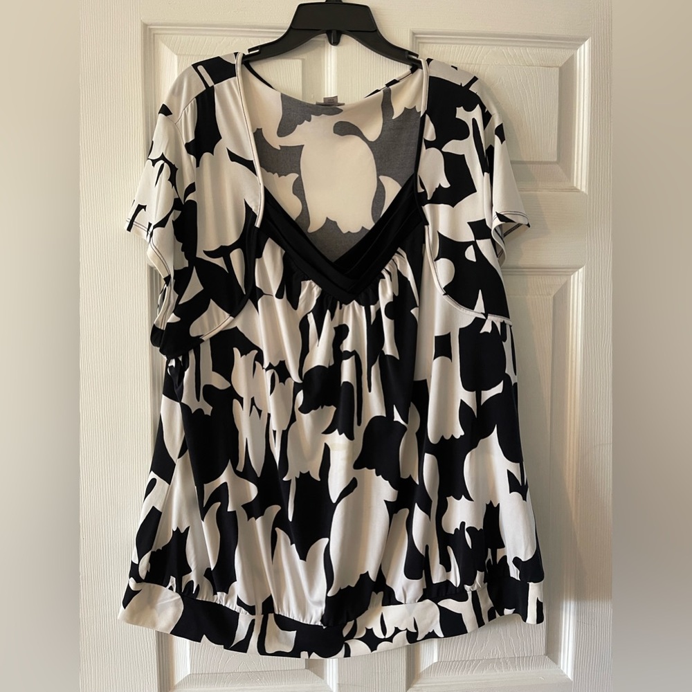 Worthington short sleeve blouse size 3x- like new